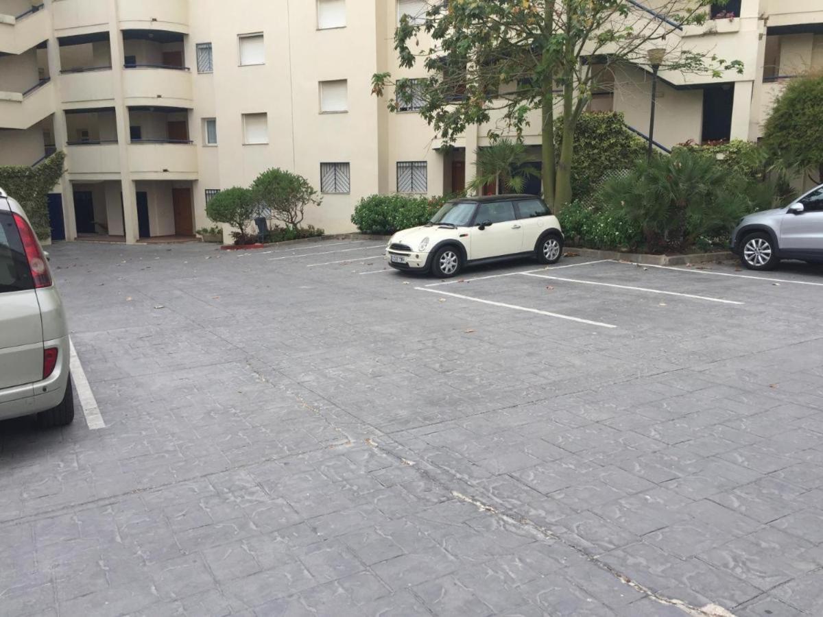Ansa Beach Apartment - Cabopino, Marbella - Garden Level Exterior photo